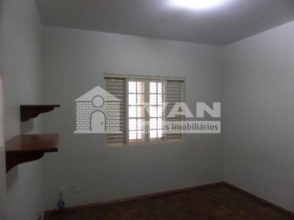 Alugar Casa / Padrão em Uberlândia R$ 2.350,00 - Foto 25