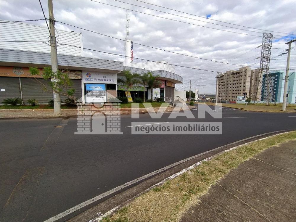 Alugar Comercial / Loja em Uberlândia R$ 2.147,00 - Foto 6