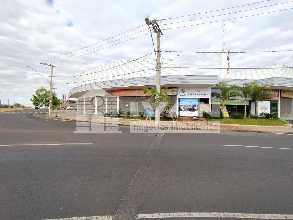 Alugar Comercial / Loja em Uberlândia R$ 2.147,00 - Foto 7