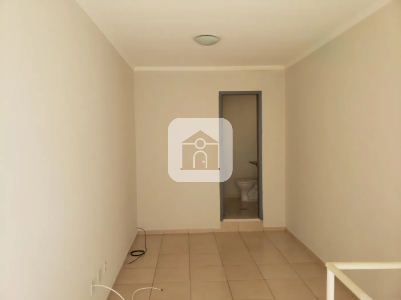 Alugar Apartamento / Cobertura em Uberlândia R$ 1.500,00 - Foto 35