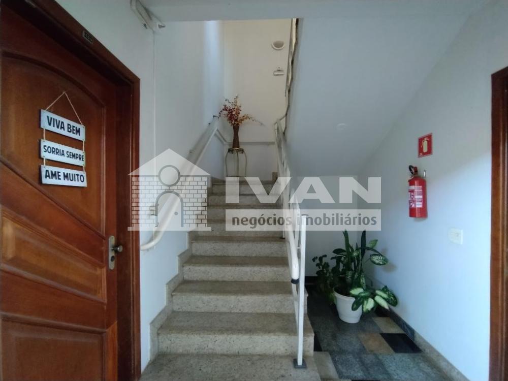 Alugar Apartamento / Padrão em Uberlândia R$ 1.800,00 - Foto 7