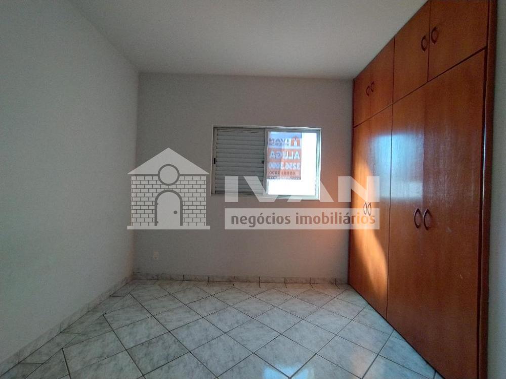 Alugar Apartamento / Padrão em Uberlândia R$ 1.800,00 - Foto 19