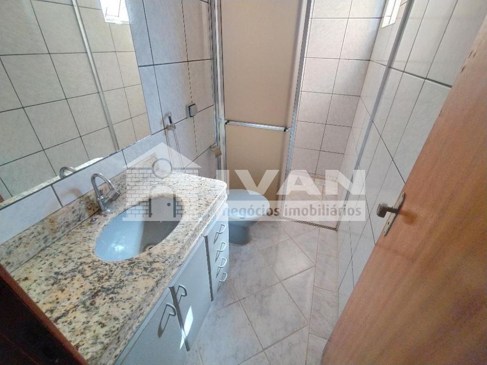 Alugar Apartamento / Padrão em Uberlândia R$ 1.800,00 - Foto 22