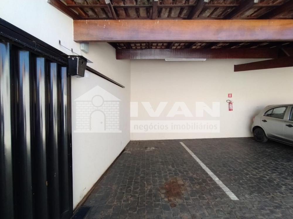 Alugar Apartamento / Padrão em Uberlândia R$ 1.800,00 - Foto 23
