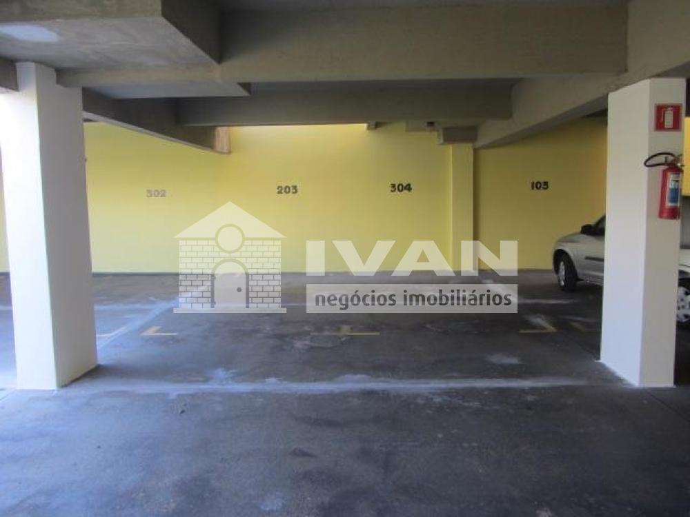 Alugar Apartamento / Padrão em Uberlândia R$ 1.100,00 - Foto 14