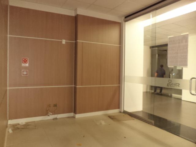 Alugar Comercial / Sala Comercial em Uberlândia R$ 12.300,00 - Foto 13