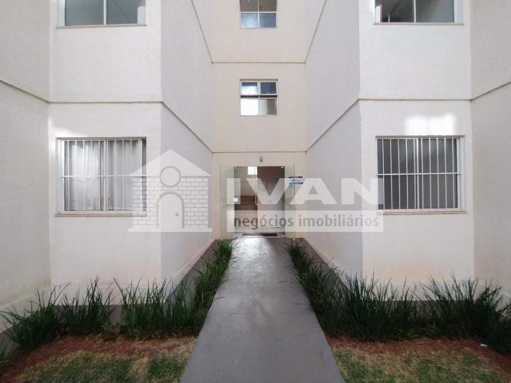 Alugar Apartamento / Padrão em Uberlândia R$ 1.850,00 - Foto 6