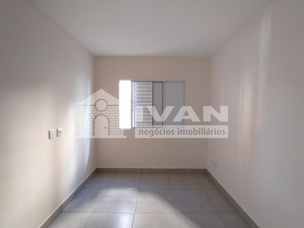 Alugar Apartamento / Padrão em Uberlândia R$ 1.850,00 - Foto 16