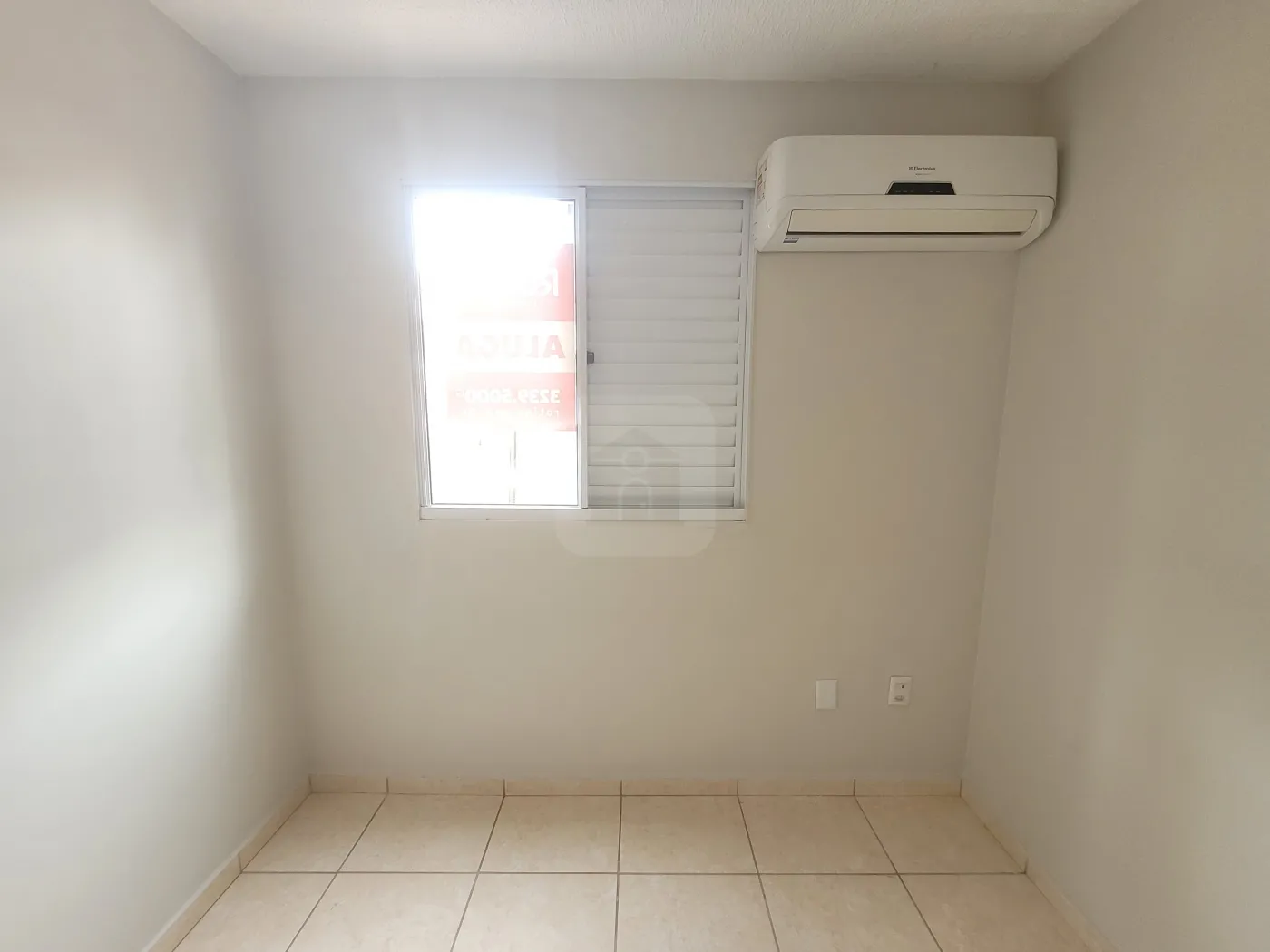 Alugar Apartamento / Padrão em Uberlândia R$ 950,00 - Foto 10