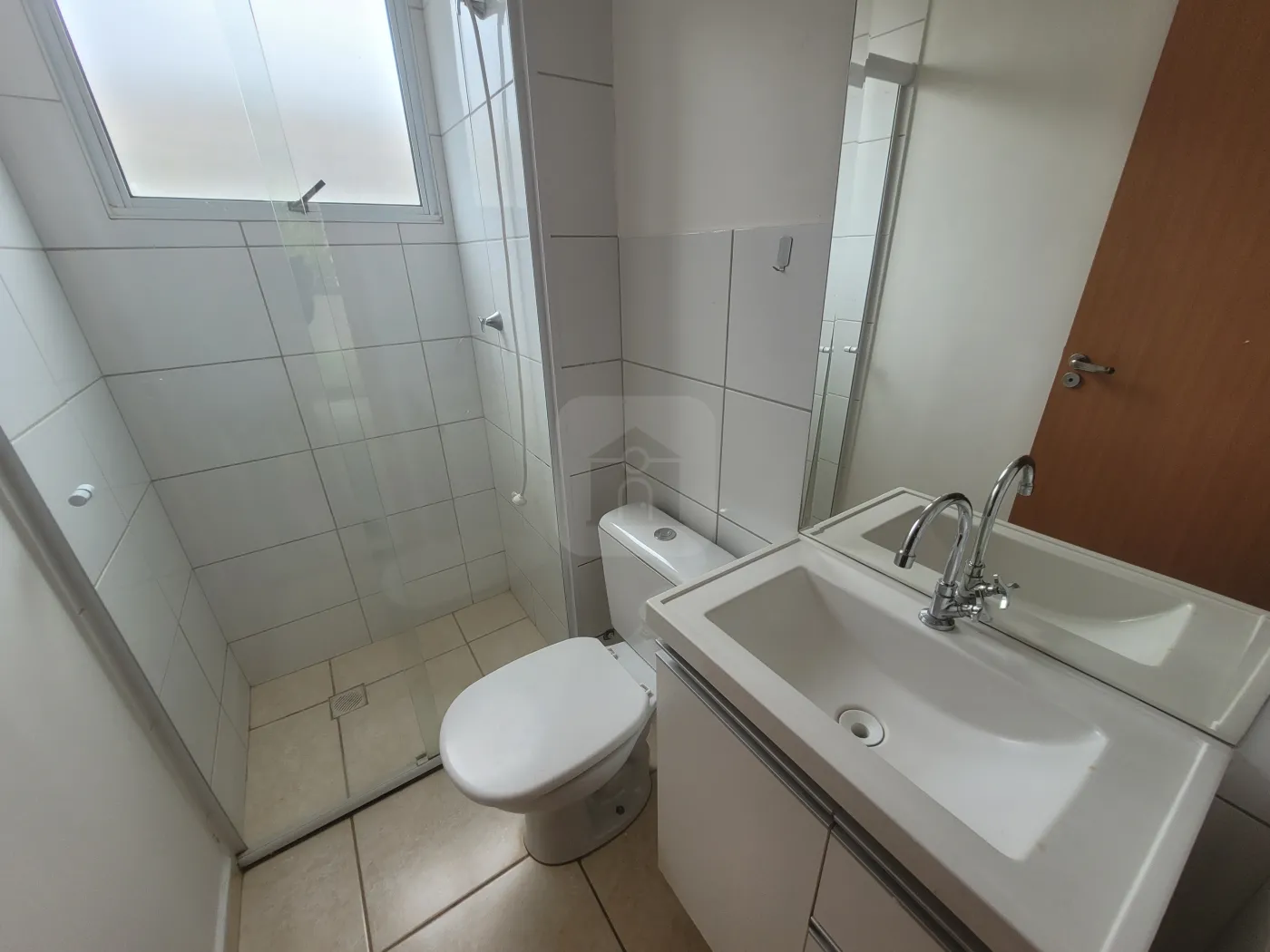 Alugar Apartamento / Padrão em Uberlândia R$ 950,00 - Foto 14