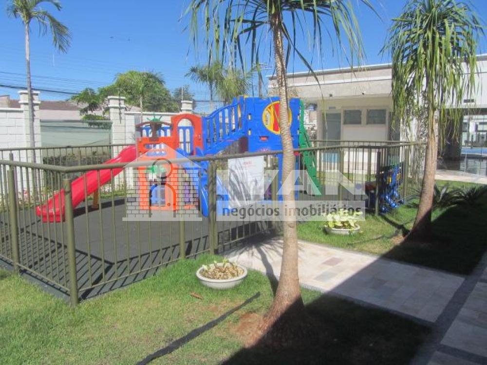 Alugar Apartamento / Padrão em Uberlândia R$ 950,00 - Foto 19