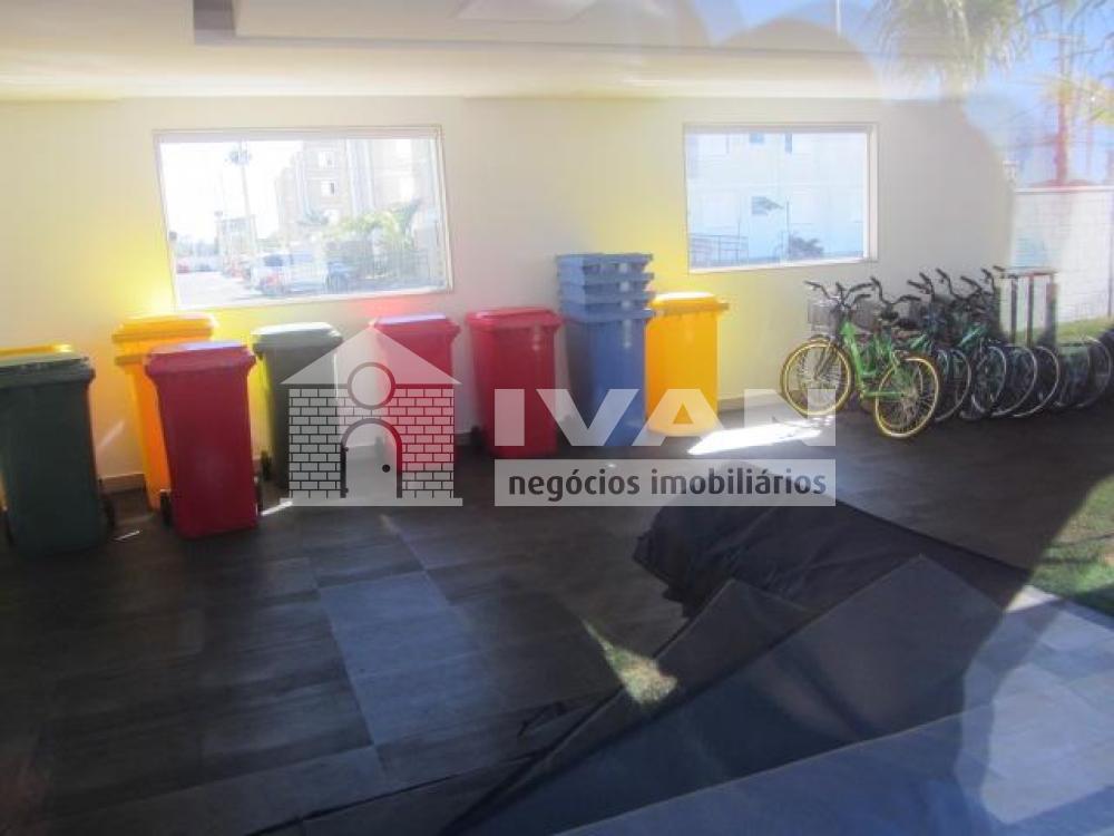 Alugar Apartamento / Padrão em Uberlândia R$ 950,00 - Foto 20