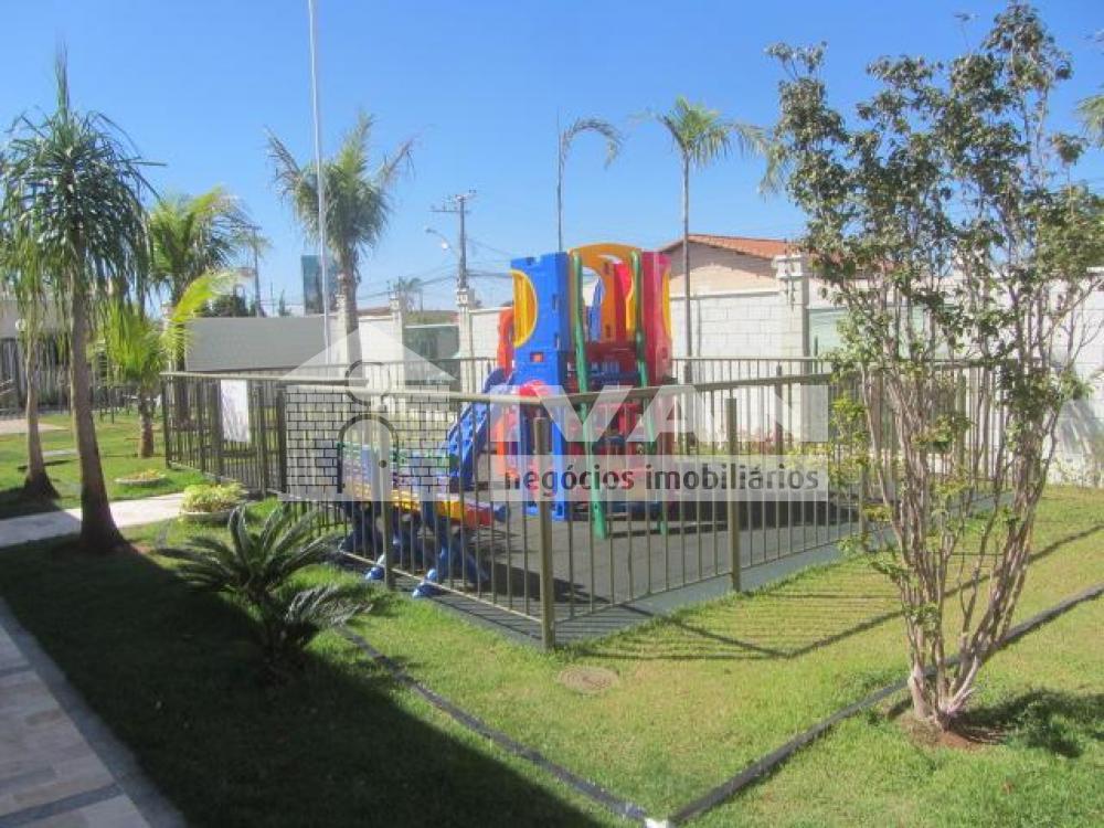 Alugar Apartamento / Padrão em Uberlândia R$ 950,00 - Foto 21