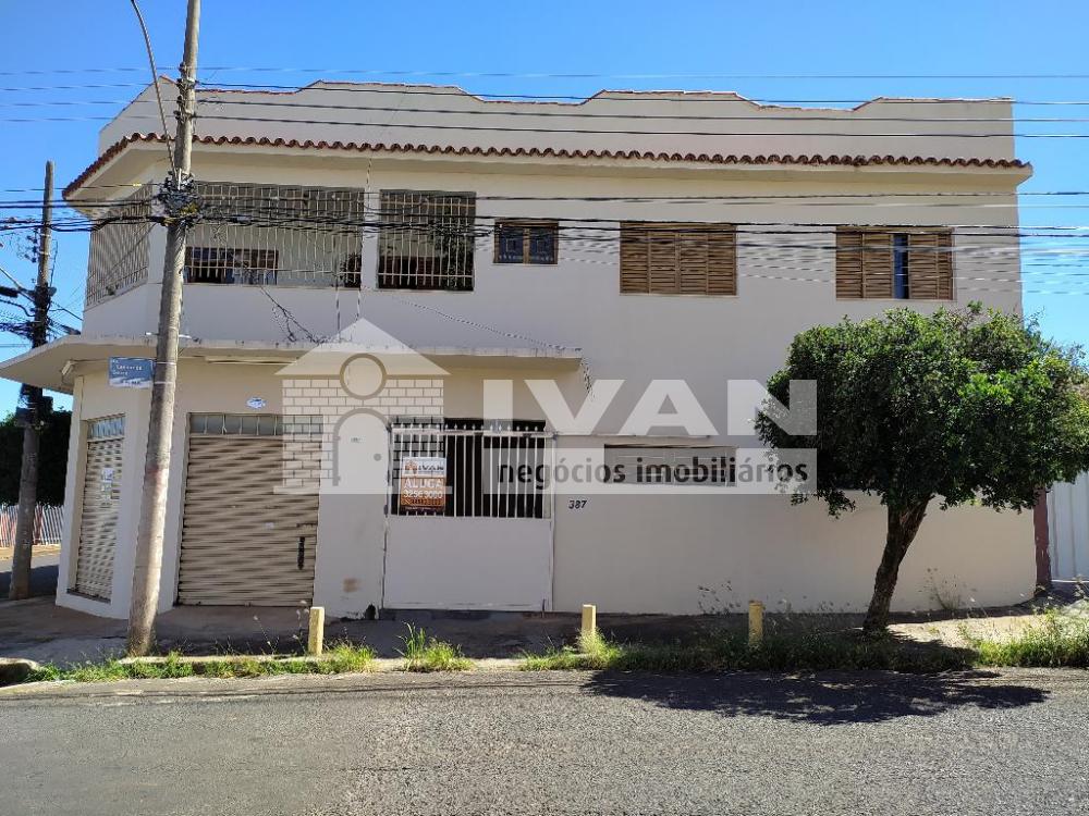 Alugar Casa / Colônia em Uberlândia R$ 950,00 - Foto 24
