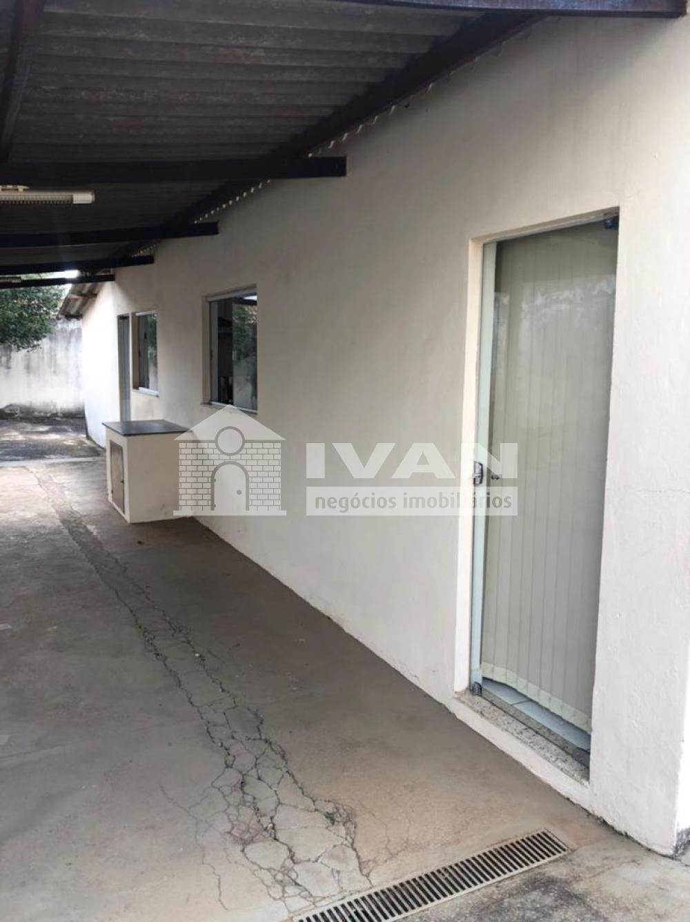 Comprar Casa / Padrão em Uberlândia R$ 590.000,00 - Foto 5