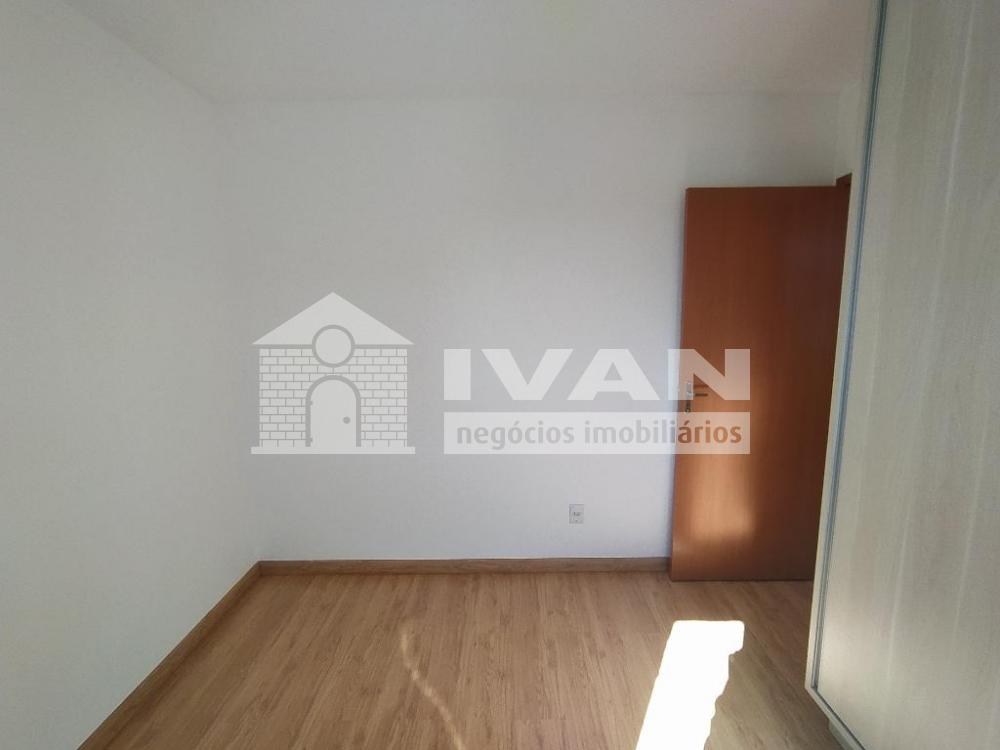 Alugar Apartamento / Padrão em Uberlândia R$ 1.200,00 - Foto 17