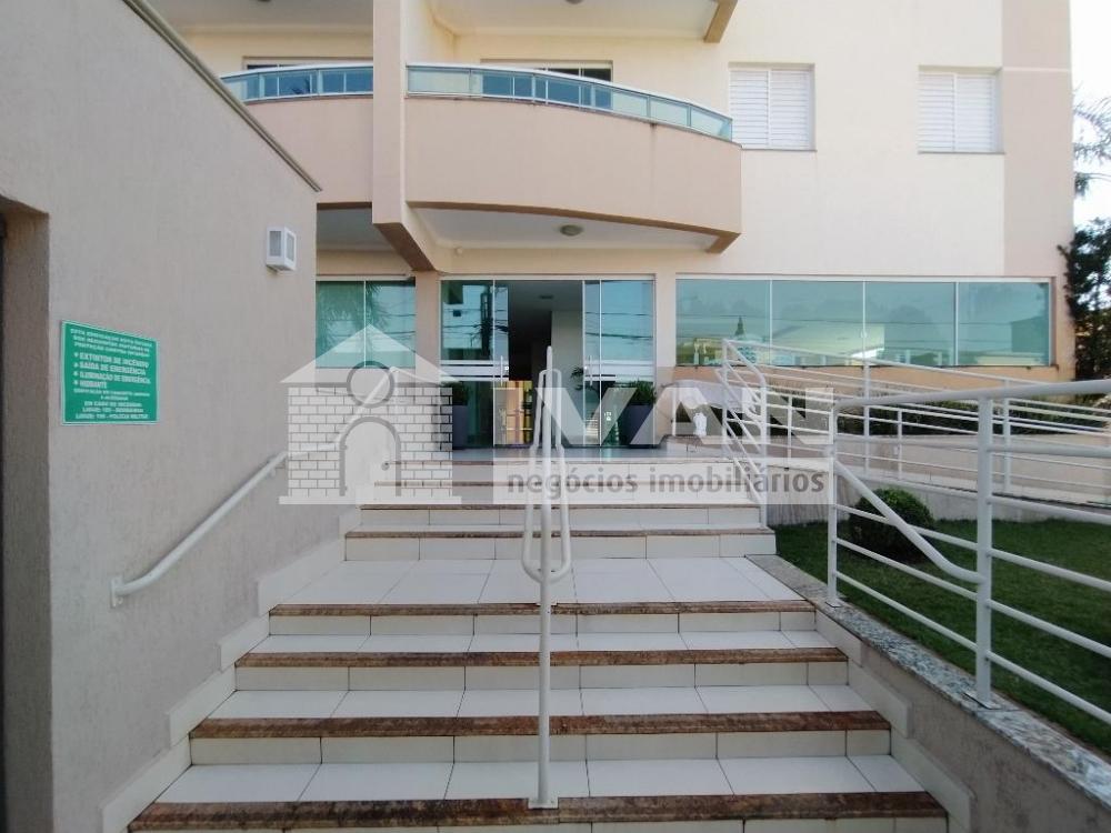 Alugar Apartamento / Padrão em Uberlândia R$ 2.800,00 - Foto 5