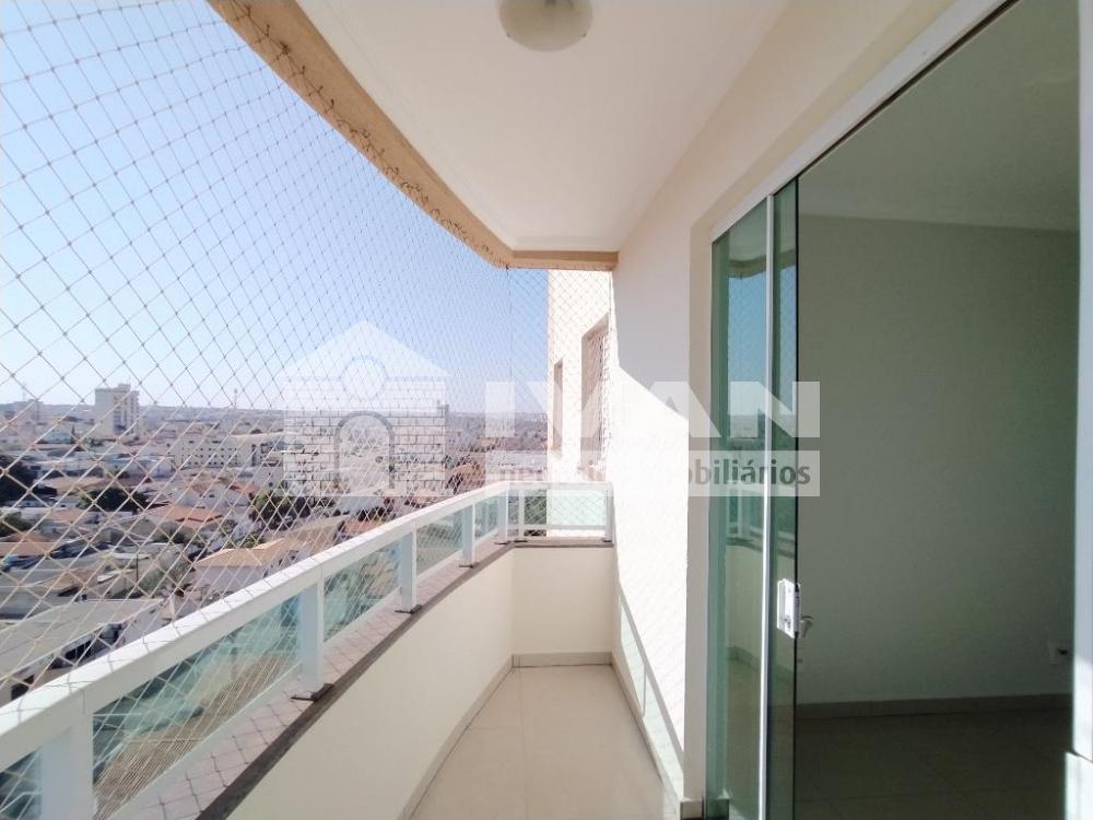 Alugar Apartamento / Padrão em Uberlândia R$ 2.800,00 - Foto 13