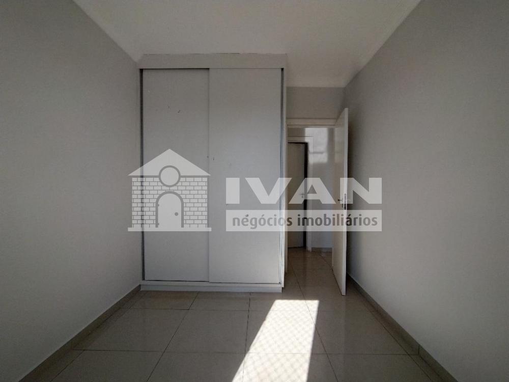 Alugar Apartamento / Padrão em Uberlândia R$ 2.800,00 - Foto 22