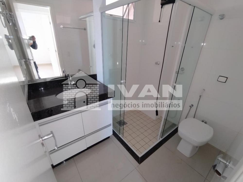 Alugar Apartamento / Padrão em Uberlândia R$ 2.800,00 - Foto 23