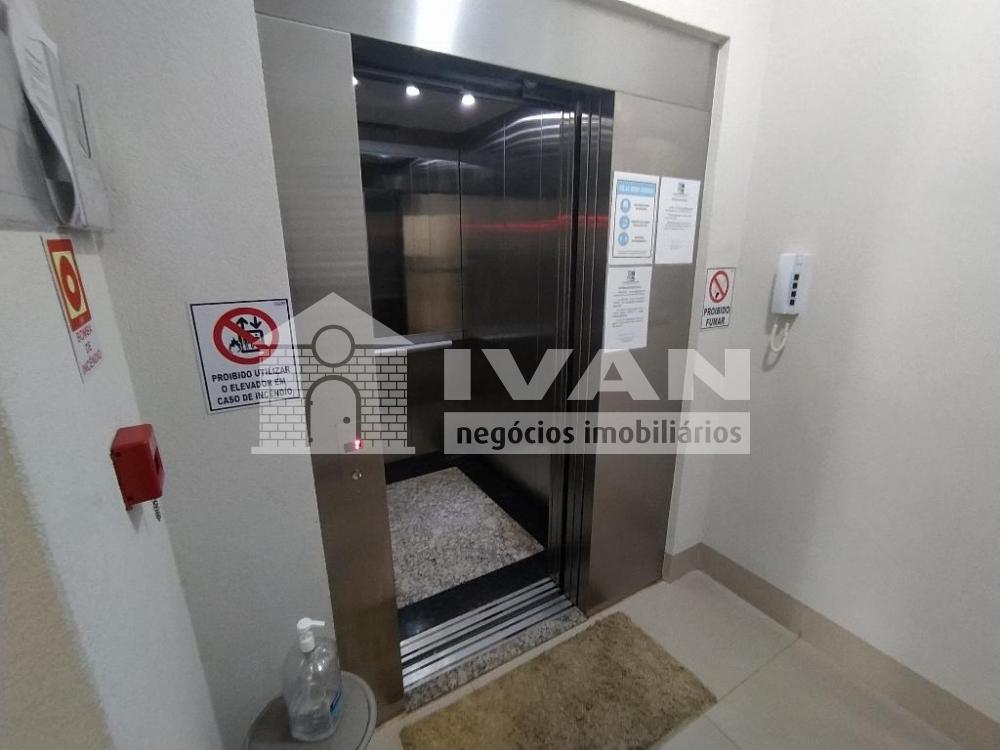 Comprar Apartamento / Padrão em Uberlândia R$ 340.000,00 - Foto 2