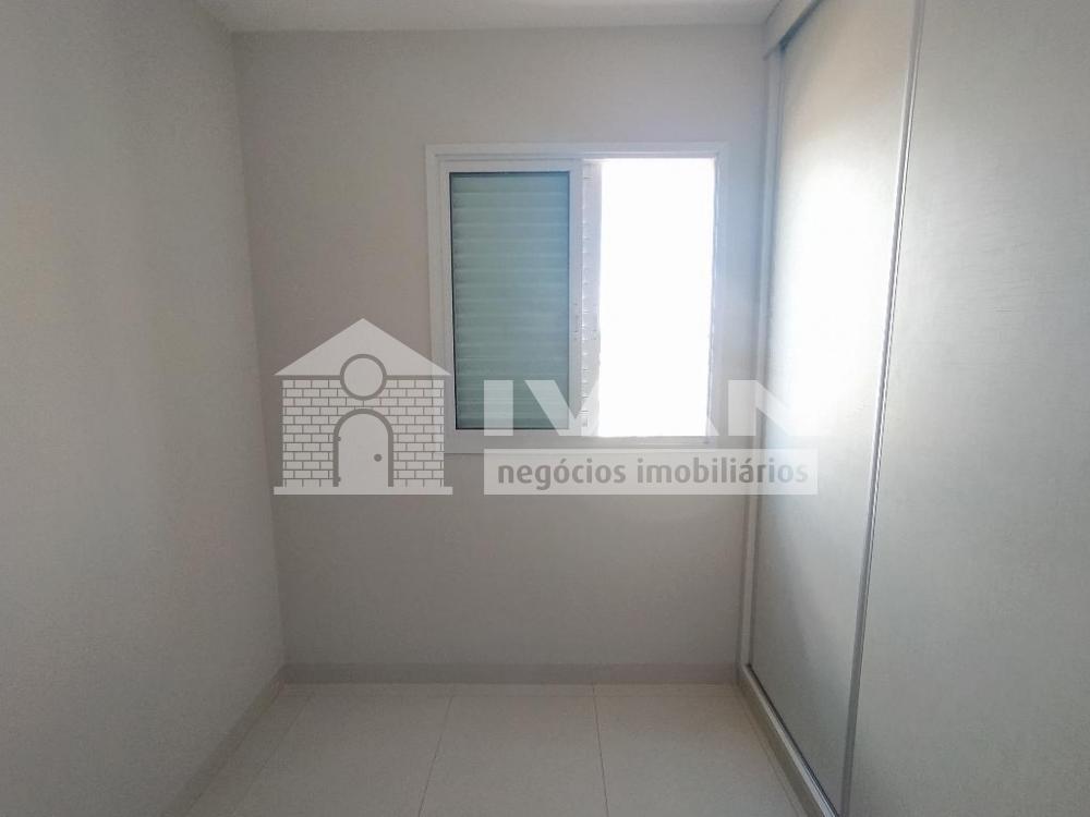 Comprar Apartamento / Padrão em Uberlândia R$ 340.000,00 - Foto 5