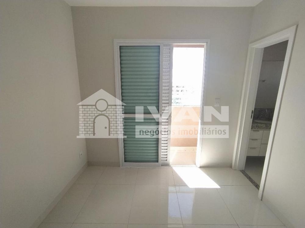 Comprar Apartamento / Padrão em Uberlândia R$ 340.000,00 - Foto 7