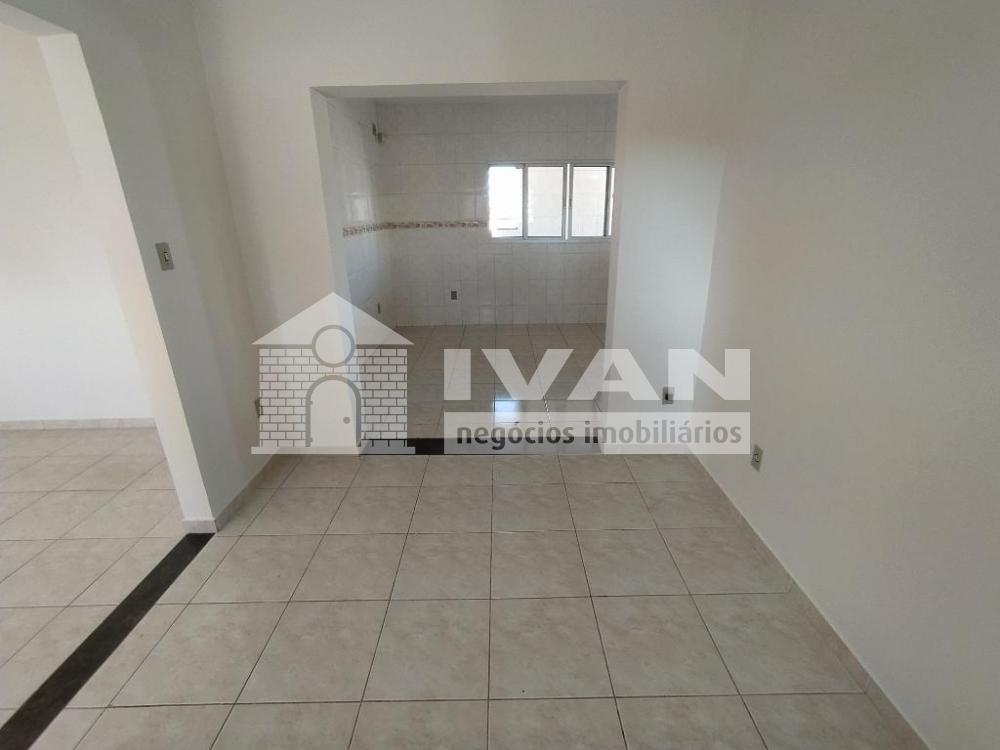 Alugar Casa / Padrão em Uberlândia R$ 2.900,00 - Foto 11