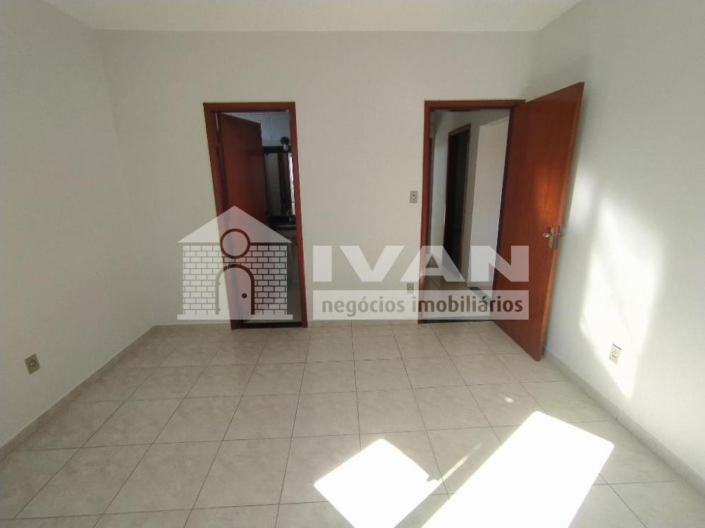 Alugar Casa / Padrão em Uberlândia R$ 2.900,00 - Foto 21