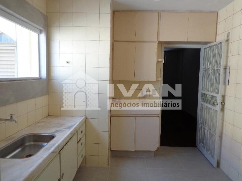 Alugar Apartamento / Padrão em Uberlândia R$ 1.100,00 - Foto 5