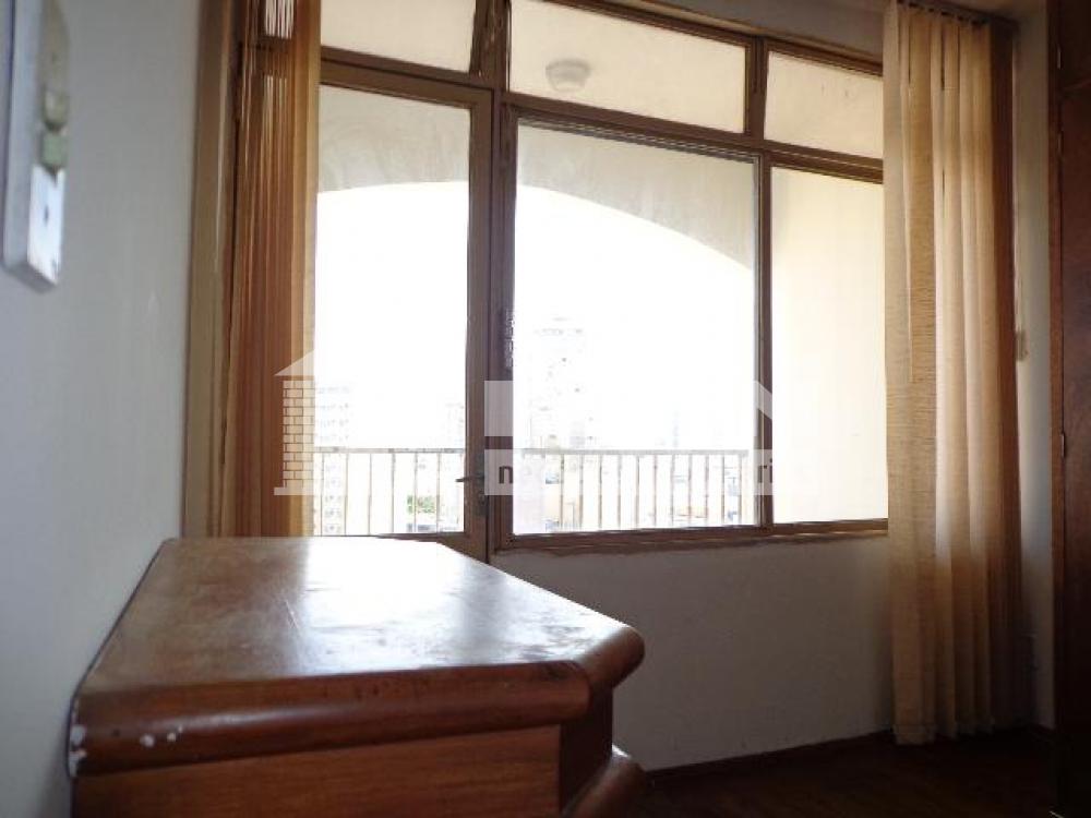 Alugar Apartamento / Padrão em Uberlândia R$ 1.100,00 - Foto 10