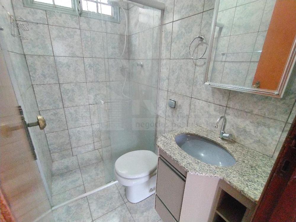 Alugar Apartamento / Padrão em Uberlândia R$ 1.600,00 - Foto 22