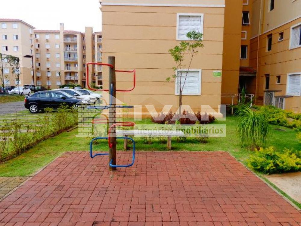 Comprar Apartamento / Padrão em Uberlândia R$ 220.000,00 - Foto 6
