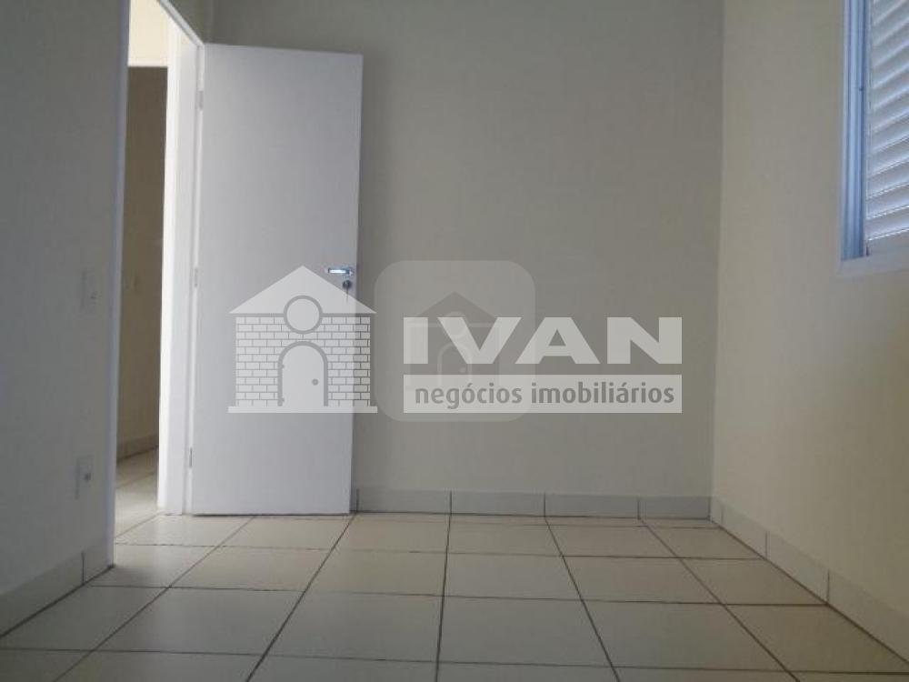 Comprar Apartamento / Padrão em Uberlândia R$ 220.000,00 - Foto 16