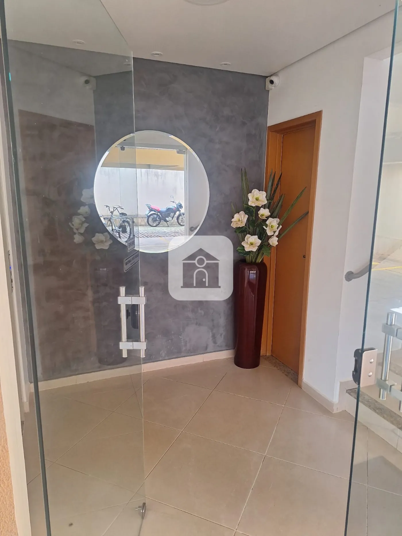 Alugar Apartamento / Padrão em Uberlândia R$ 800,00 - Foto 10