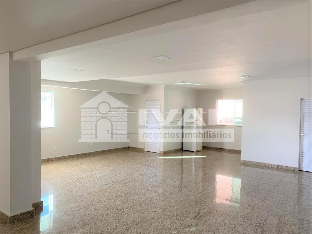 Comprar Apartamento / Padrão em Uberlândia R$ 770.000,00 - Foto 2
