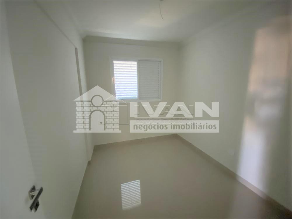 Comprar Apartamento / Padrão em Uberlândia R$ 770.000,00 - Foto 9