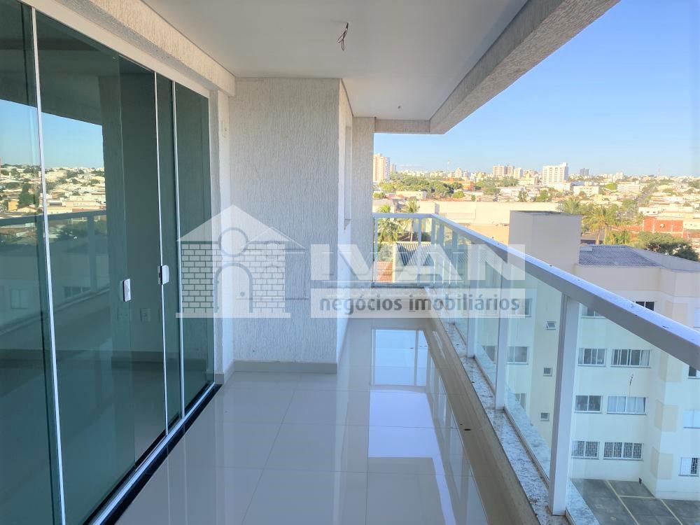 Comprar Apartamento / Padrão em Uberlândia R$ 770.000,00 - Foto 6