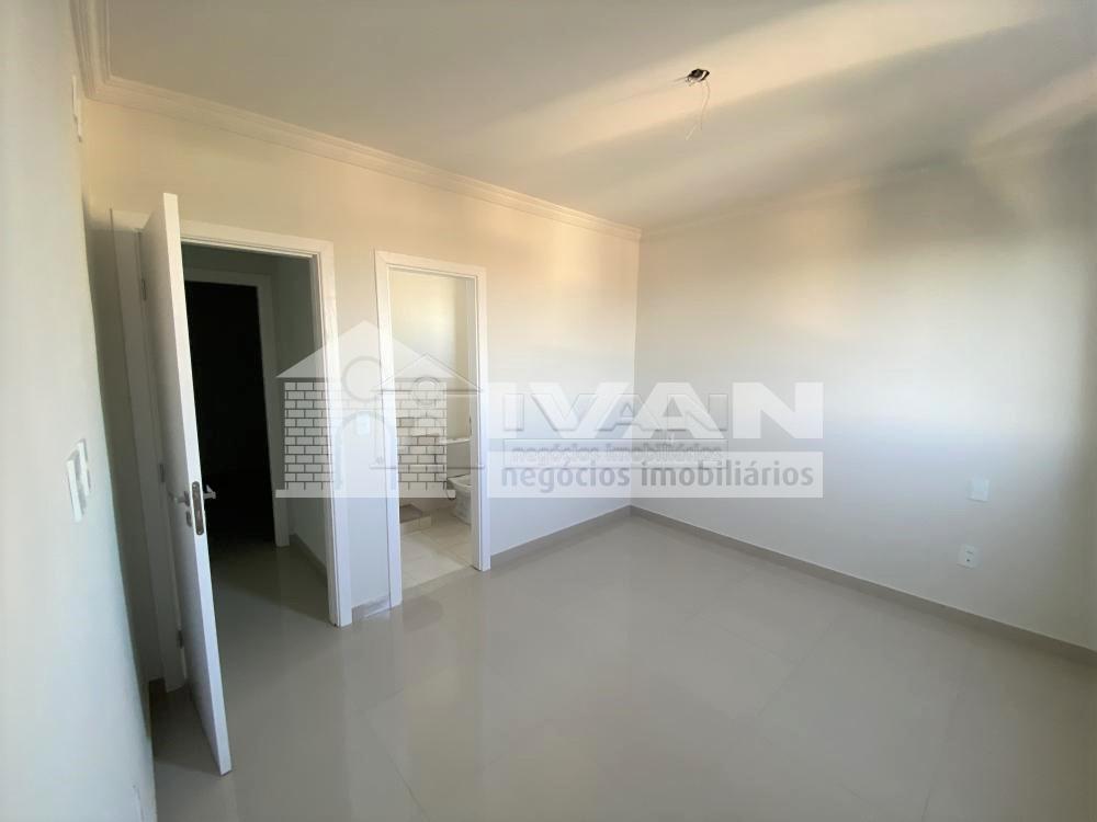 Comprar Apartamento / Padrão em Uberlândia R$ 770.000,00 - Foto 11