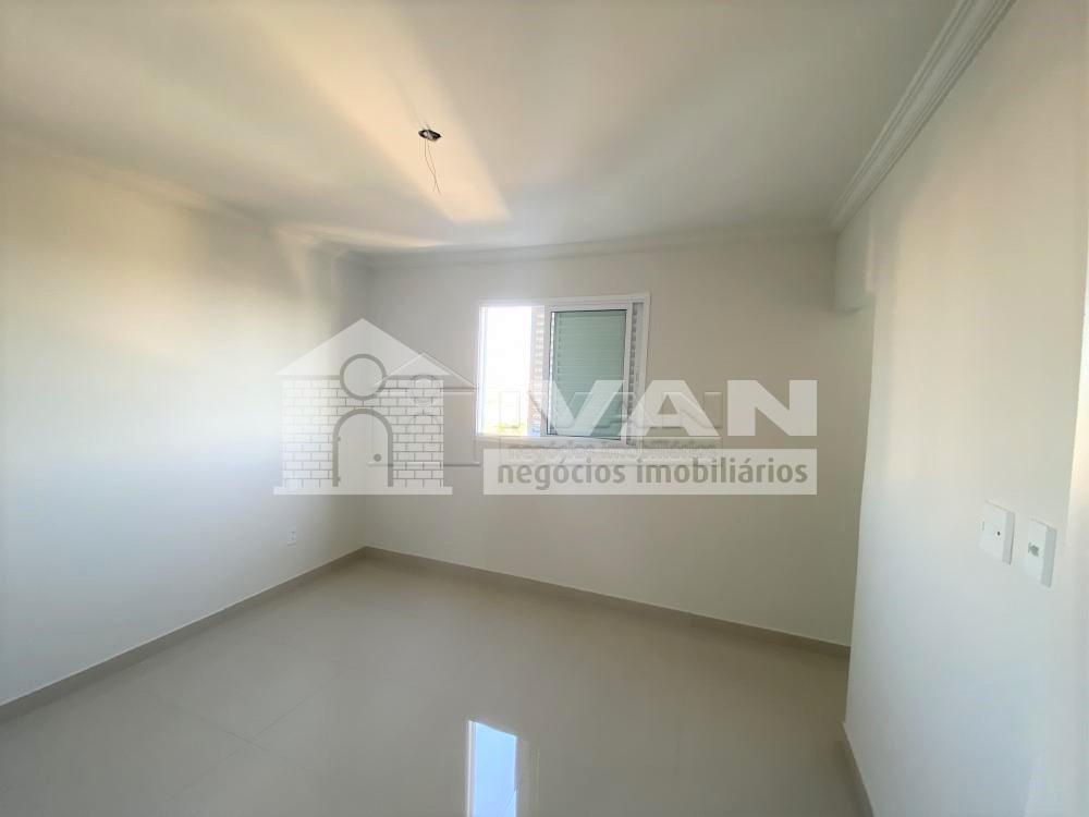 Comprar Apartamento / Padrão em Uberlândia R$ 770.000,00 - Foto 12