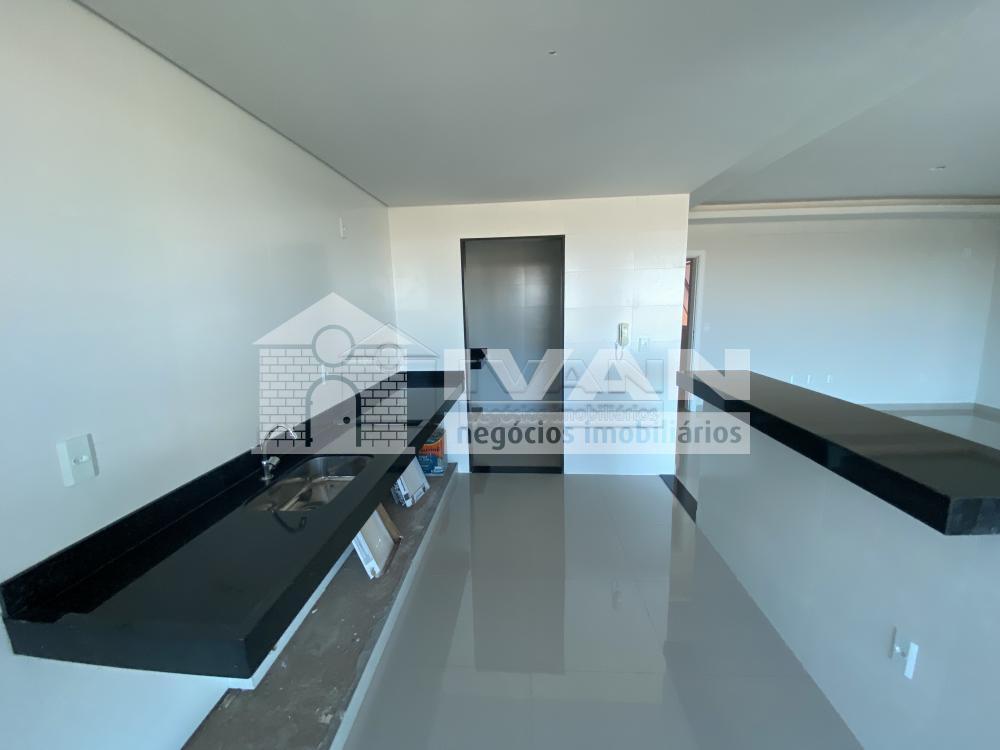 Comprar Apartamento / Padrão em Uberlândia R$ 770.000,00 - Foto 19