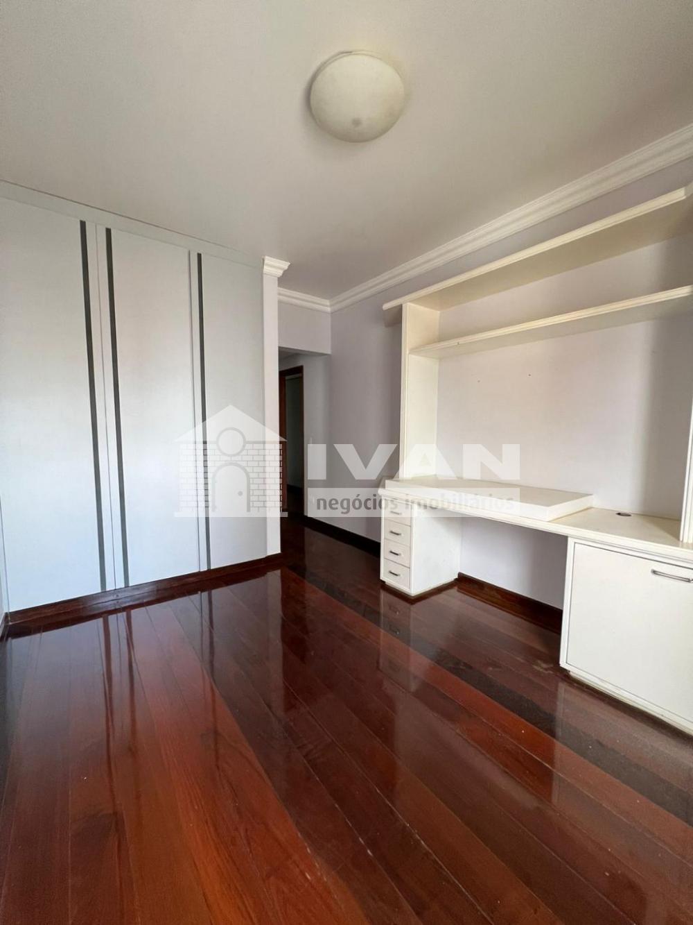 Alugar Apartamento / Padrão em Uberlândia R$ 4.000,00 - Foto 7