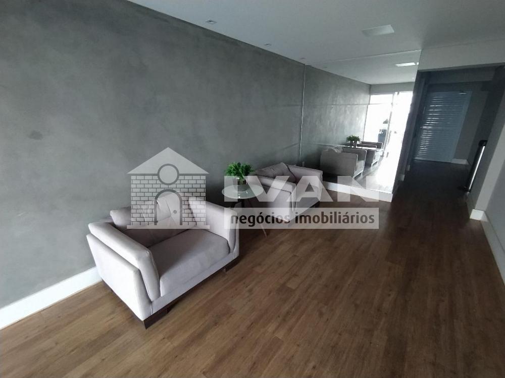 Alugar Apartamento / Padrão em Uberlândia R$ 2.500,00 - Foto 4