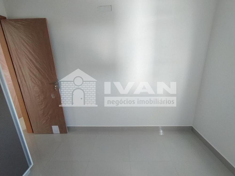Alugar Apartamento / Padrão em Uberlândia R$ 2.500,00 - Foto 14