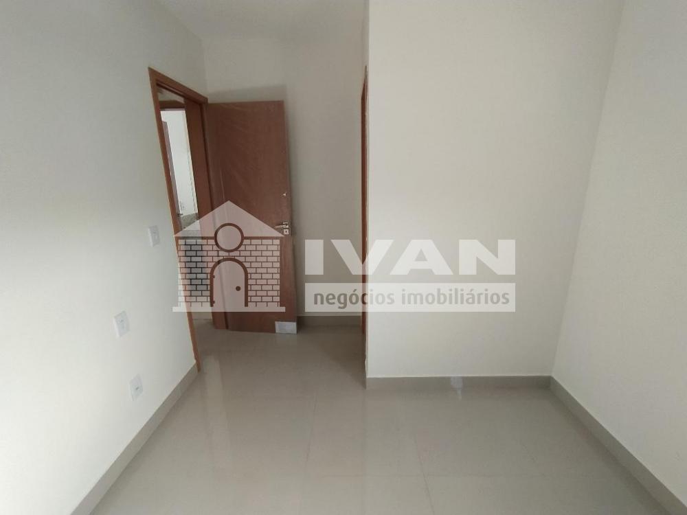 Alugar Apartamento / Padrão em Uberlândia R$ 2.500,00 - Foto 18