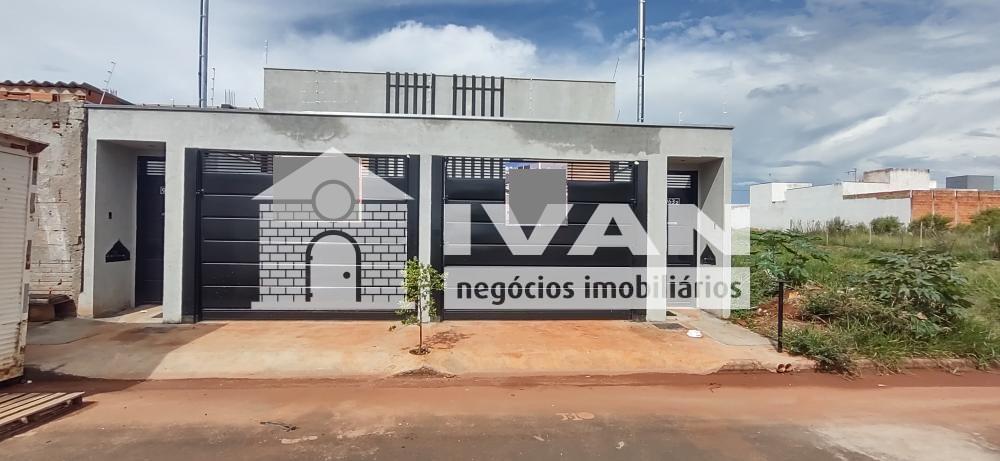 Comprar Casa / Geminada em Uberlândia R$ 320.000,00 - Foto 1