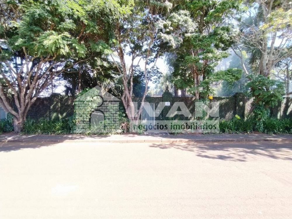 Alugar Casa / Chácara em Uberlândia R$ 10.000,00 - Foto 1 Alugar Casa / Chácara em Uberlândia R$ 10.000,00 - Foto 1