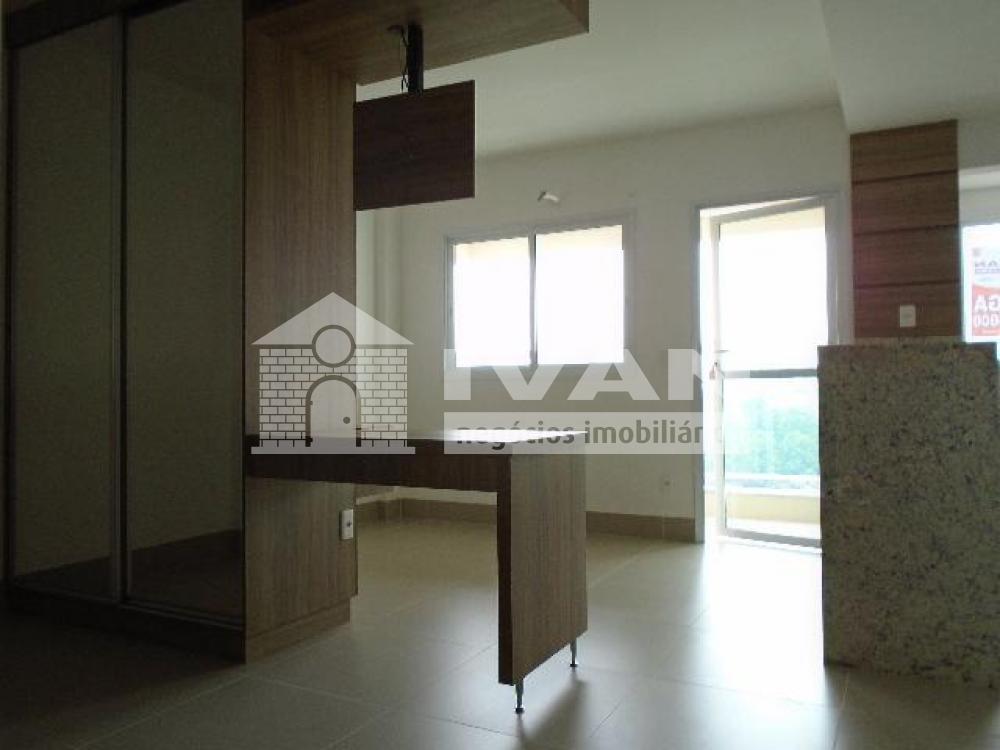 Alugar Apartamento / Loft em Uberlandia R$ 1.500,00 - Foto 7