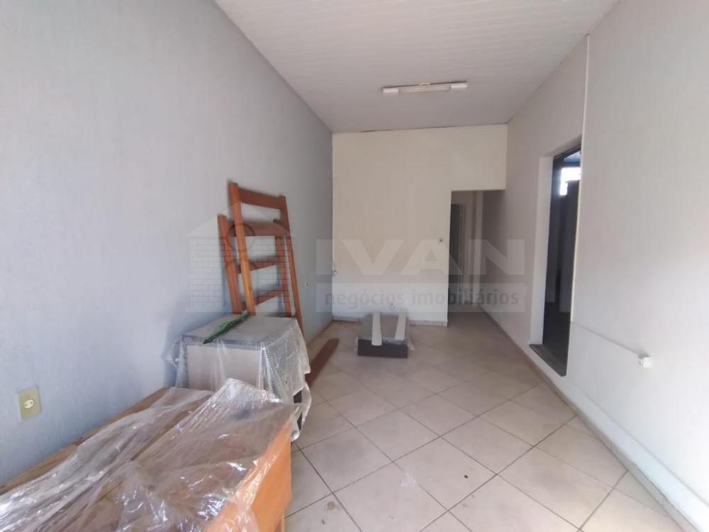 Alugar Comercial / Cômodo em Uberlândia R$ 3.000,00 - Foto 4