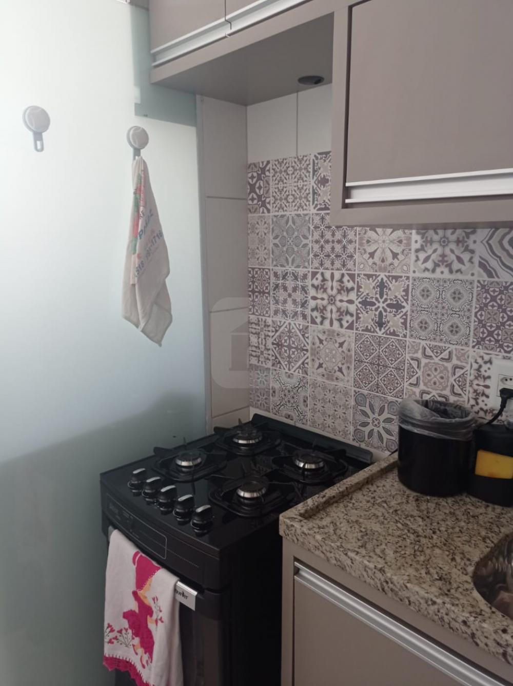 Alugar Apartamento / Padrão em Uberlandia R$ 3.000,00 - Foto 17